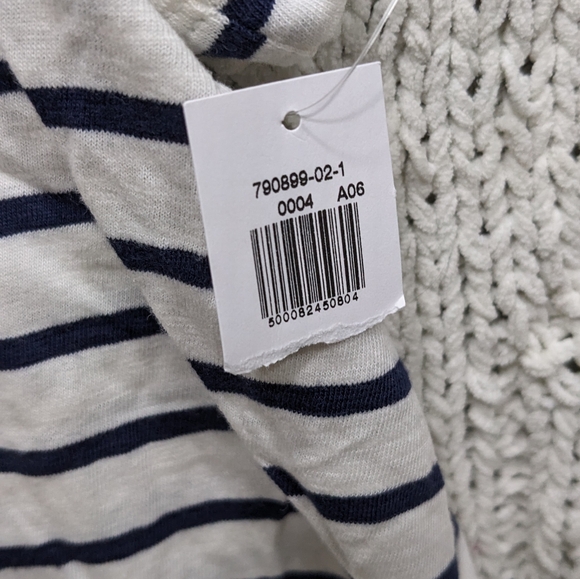 NWT Old Navy Button-Down Striped Tee, XL - Picture 4 of 5